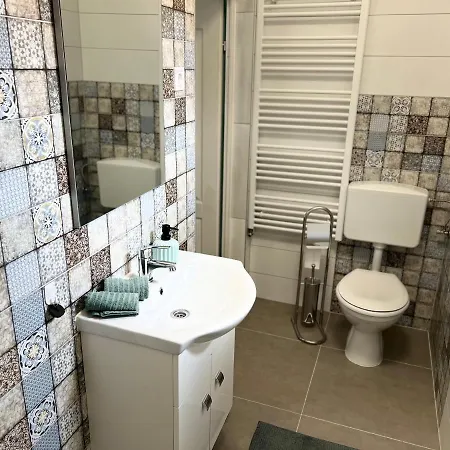 Apart Otel Negy Evszak Vendeghaz