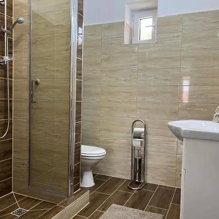 Apart Otel Negy Evszak Vendeghaz