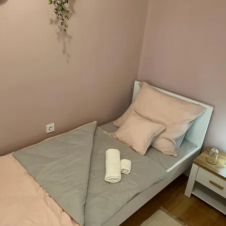 Negy Evszak Vendeghaz Apart Otel 3*